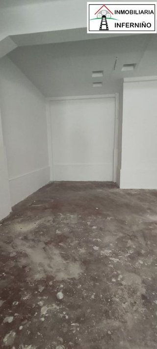 Local comercial en venta en Porta Nova en Ferrol