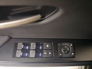 Lexus UX 2.0 250h Business