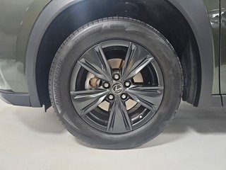 Lexus UX 2.0 250h Business