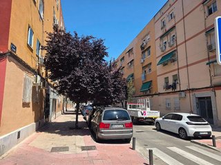 Piso en venta en Simancas en Madrid