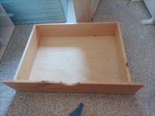 Cassetti in legno di pino massiccio per letto