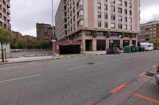 Garaje en venta en Ermitagaña - Mendebaldea en Pamplona