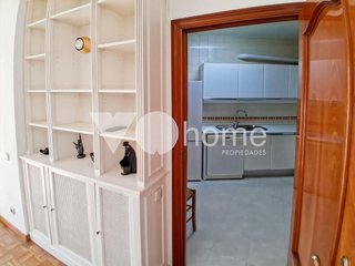 Piso en venta en Media Legua en Madrid