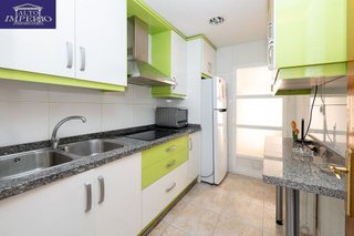 Piso en venta en Camino de Ronda - Rosaleda en Granada