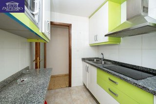 Piso en venta en Camino de Ronda - Rosaleda en Granada