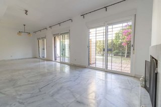 Casa adosada en venta en Zona Colegio Europa en Espartinas