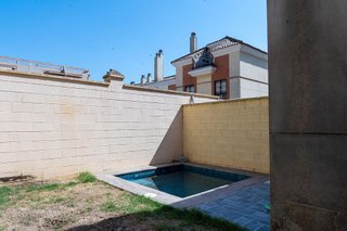 Casa adosada en venta en Barrio Alto en San Juan de Aznalfarache