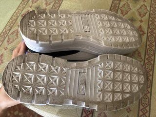Sneakers Puma nere da donna