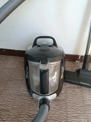 Aspiradora Rowenta con bolsa
