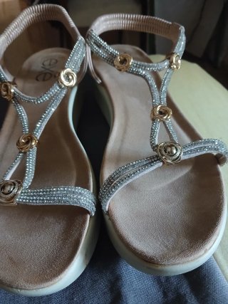Sandalias ESE Beige y Doradas Talla 41