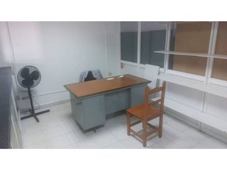 Nave industrial en alquiler en Poleares en Lucena
