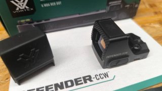 Vortex Defender-CCW 6 MOA Red Dot