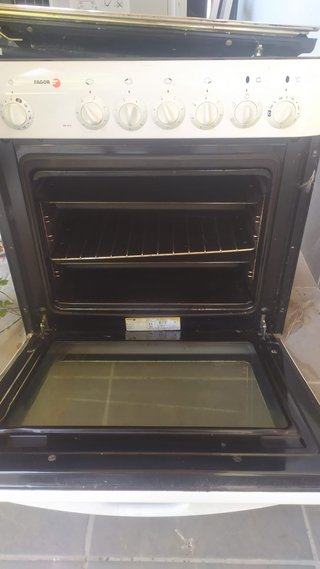 Cocina Fagor vitrocerámica 4 fuegos + horno