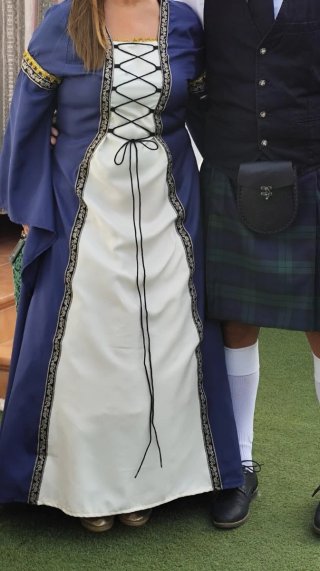 Vestido Medieval Azul y Blanco