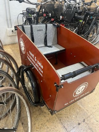 Bicicleta de carga electrica Babboe para niños