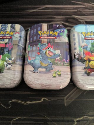 5 Latas Pokémon Ciudad Luminalia. Leer bien