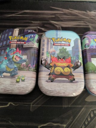 5 Latas Pokémon Ciudad Luminalia. Leer bien