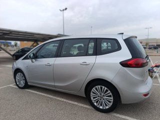 Opel Zafira Tourer 2016