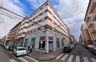 Local comercial en venta en Los Bloques en Zamora