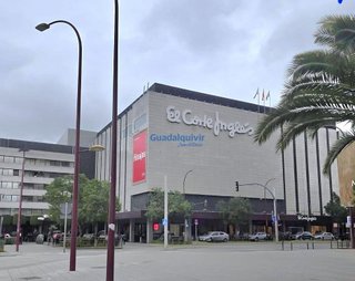 Piso en venta en La Buhaira en Sevilla