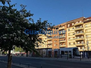 Piso en venta en La Buhaira en Sevilla