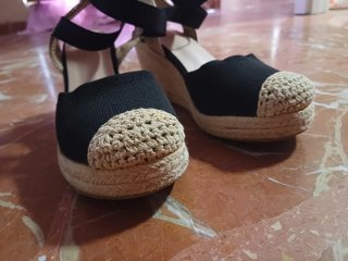 Sandalias de esparto negras y beige
