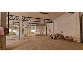 Local comercial en venta en Benetússer