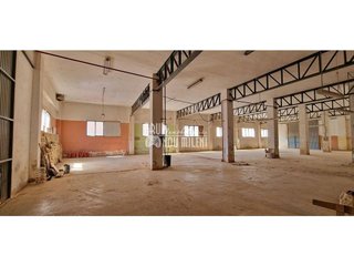 Local comercial en venta en Benetússer