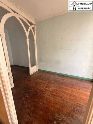 Piso en venta en Centro en Ferrol