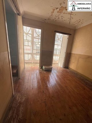 Piso en venta en Centro en Ferrol