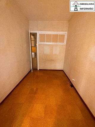Piso en venta en Centro en Ferrol