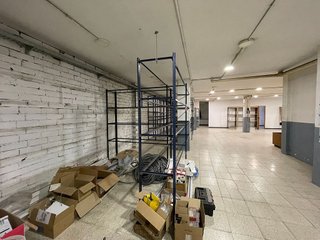 Local comercial en alquiler en Casagemes - Canyadó en Badalona