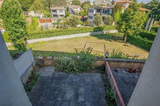 Casa adosada en venta en Olot