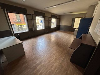 Local comercial en alquiler en Olot