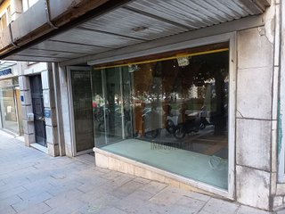 Local comercial en venta en Avda de Madrid - Pº de la Estación en Jaén