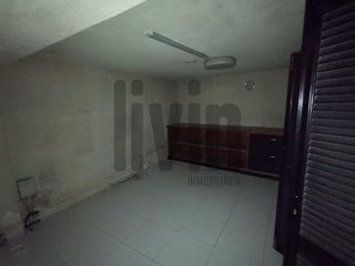 Local comercial en venta en Avda de Madrid - Pº de la Estación en Jaén