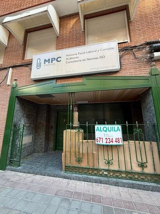 Local comercial en venta en Benalúa en Alicante