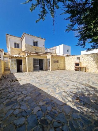 Chalet en venta en Núcleo Urbano en Chiclana de la Frontera