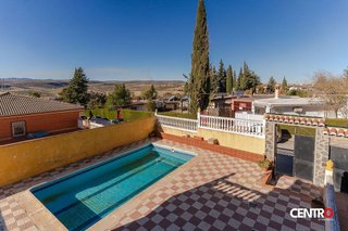 Chalet en venta en Padul
