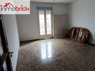Piso en venta en Poleares en Lucena