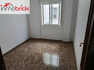Piso en venta en Poleares en Lucena