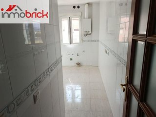 Piso en venta en Poleares en Lucena