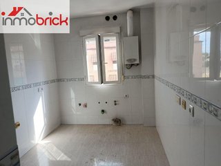 Piso en venta en Poleares en Lucena