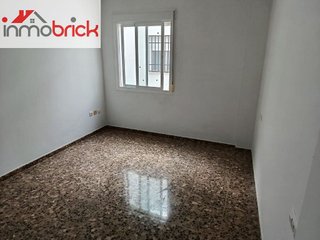 Piso en venta en Poleares en Lucena