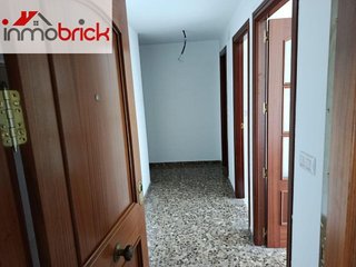 Piso en venta en Poleares en Lucena
