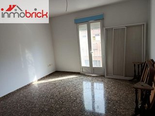 Piso en venta en Poleares en Lucena