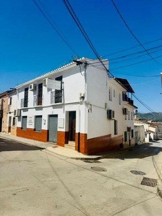Edificio en venta en Centro Histórico en Vélez-Málaga