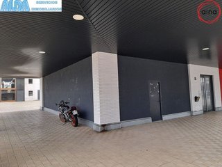 Local comercial en alquiler en Lezkairu en Pamplona