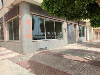Restaurante en venta en El Puerto - Romanilla en Roquetas de Mar