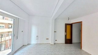 Piso en venta en L´Amistat en Valencia